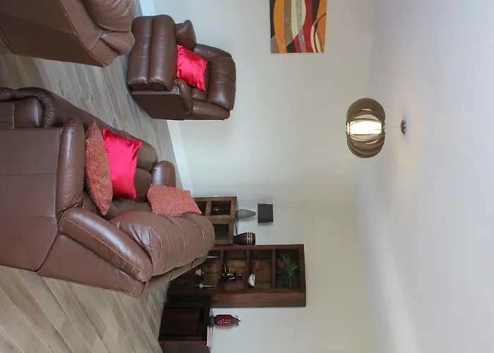 Teach Traigheanach * Donegal Town